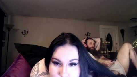 Snapshot of downwiththethiccness chatting on 06/15/26, 01:19 DownWithTheThiccness online show from 06/15/26, 01:19
