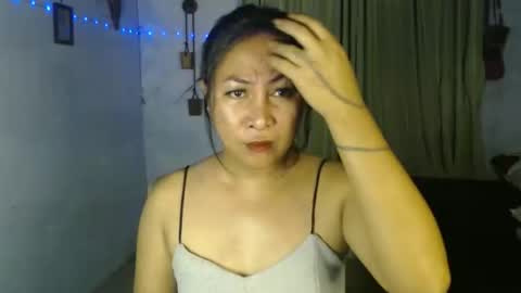 Snapshot of doyouwantme143 chatting on 10/14/25, 11:00 doyouwantme143 online show from 10/14/25, 11:00