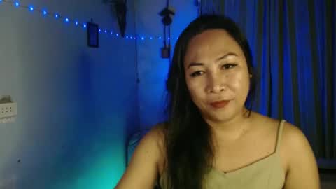 Snapshot of doyouwantme143 chatting on 10/24/25, 02:57 doyouwantme143 online show from 10/24/25, 02:57