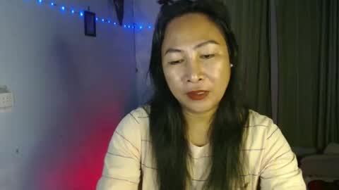 Snapshot of doyouwantme143 chatting on 10/29/25, 03:58 doyouwantme143 online show from 10/29/25, 03:58