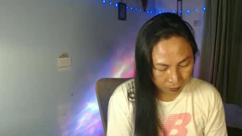 Snapshot of doyouwantme143 chatting on 11/21/25, 04:16 doyouwantme143 online show from 11/21/25, 04:16