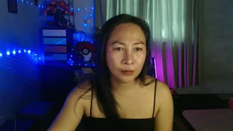 Snapshot of doyouwantme143 chatting on 04/28/26, 06:40 doyouwantme143 online show from 04/28/26, 06:40