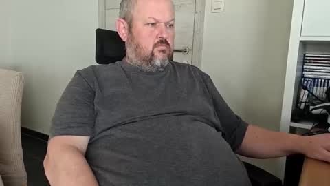 Danny online show from 11/04/25, 12:26