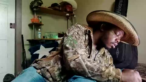 Snapshot of dpirated1 chatting on 04/22/26, 10:11 MrPirated online show from 04/22/26, 10:11