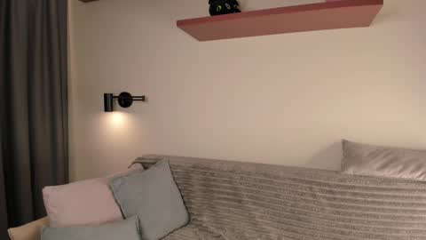 Snapshot of dr_your_dream chatting on 02/21/25, 08:16 Mervin online show from 02/21/25, 08:16