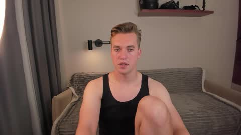 Snapshot of dr_your_dream chatting on 09/12/25, 08:42 Mervin online show from 09/12/25, 08:42