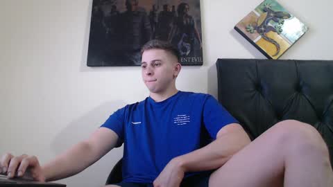 draco_boy2000 online show from 01/23/25, 07:29