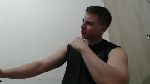 draco_boy2000 online show from 04/09/26, 12:21