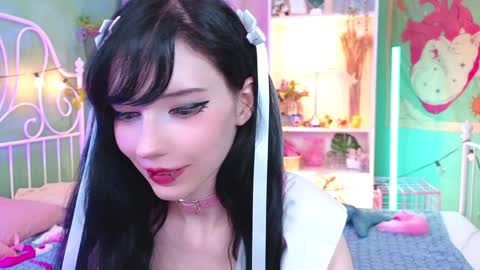 Draculaura online show from 12/04/24, 03:15