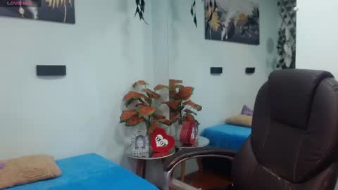 Snapshot of drago_ivan chatting on 06/10/26, 12:04 IVAN online show from 06/10/26, 12:04