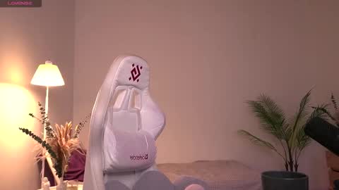 Snapshot of dragon_ink chatting on 11/09/25, 06:12 Lisbeth Salander online show from 11/09/25, 06:12