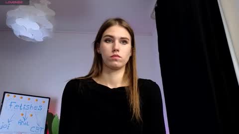 Snapshot of dragon_ink chatting on 01/11/26, 07:13 Lisbeth Salander online show from 01/11/26, 07:13