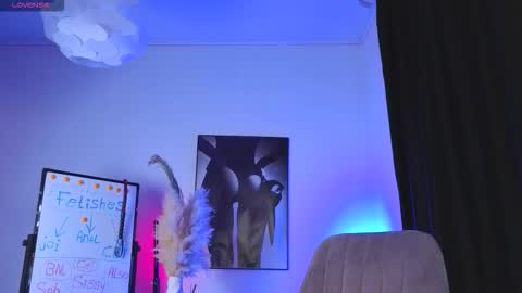 Snapshot of dragon_ink chatting on 02/08/26, 05:44 Lisbeth Salander online show from 02/08/26, 05:44