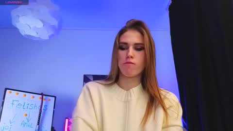 Snapshot of dragon_ink chatting on 02/09/26, 05:33 Lisbeth Salander online show from 02/09/26, 05:33