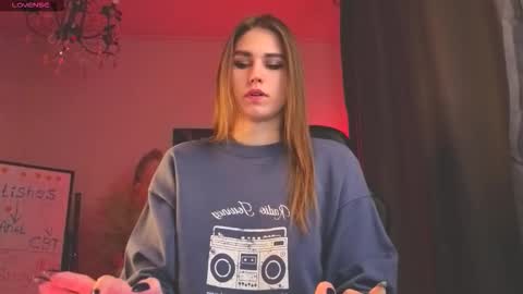 Snapshot of dragon_ink chatting on 02/26/26, 06:01 Lisbeth Salander online show from 02/26/26, 06:01