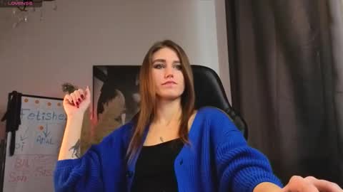 Snapshot of dragon_ink chatting on 03/16/26, 05:44 Lisbeth Salander online show from 03/16/26, 05:44