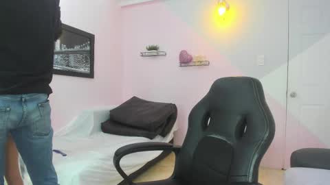 Drake and Zara online show from 11/29/25, 11:57