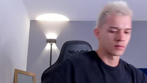 Snapshot of drake_carter1 chatting on 03/10/25, 01:56 drake_carter1 online show from 03/10/25, 01:56