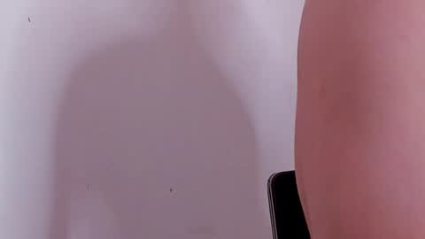 Snapshot of drake_carter1 chatting on 10/25/25, 03:58 drake_carter1 online show from 10/25/25, 03:58