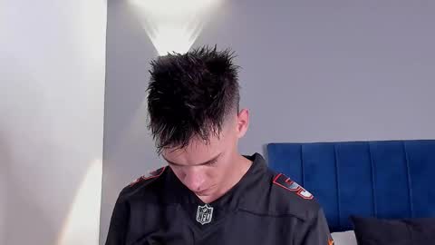 Snapshot of drake_carter1 chatting on 11/17/25, 03:23 drake_carter1 online show from 11/17/25, 03:23