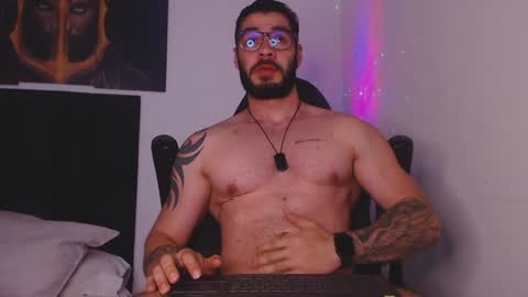 Snapshot of drake_cole11 chatting on 12/13/24, 10:30 drake_cole11 online show from 12/13/24, 10:30