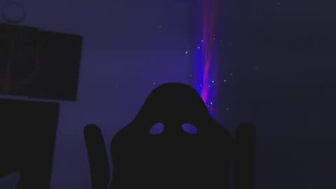 Snapshot of drake_cole11 chatting on 12/17/24, 03:17 drake_cole11 online show from 12/17/24, 03:17