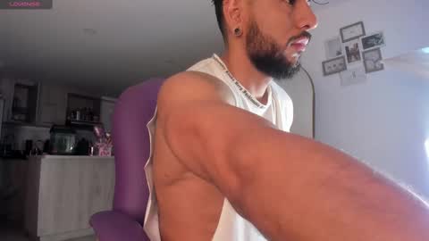 Snapshot of drake_jackson11 chatting on 09/21/25, 10:39 drake jackson11 online show from 09/21/25, 10:39