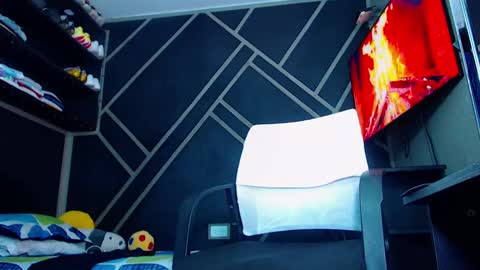 Drake online show from 12/19/24, 09:28