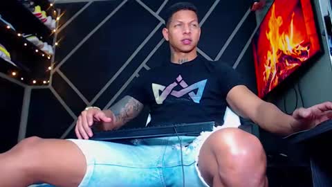 Drake online show from 01/17/25, 04:06