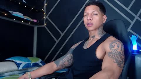 Snapshot of drake_jhonson08 chatting on 12/17/25, 03:45 Drake online show from 12/17/25, 03:45