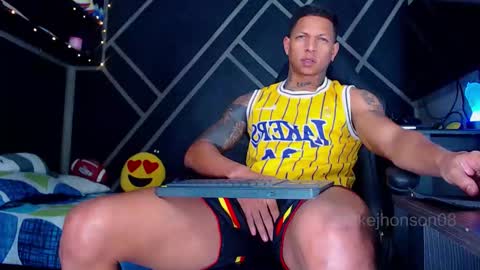 Snapshot of drake_jhonson08 chatting on 02/06/26, 03:33 Drake online show from 02/06/26, 03:33