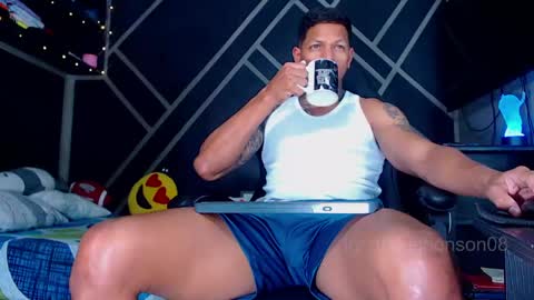 Snapshot of drake_jhonson08 chatting on 03/04/26, 04:18 Drake online show from 03/04/26, 04:18