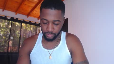 Snapshot of drake_nassir4 chatting on 02/14/26, 04:04 ---Drake--- online show from 02/14/26, 04:04