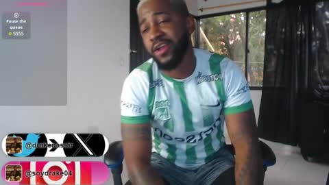 Snapshot of drake_nassir4 chatting on 03/25/26, 08:26 ---Drake--- online show from 03/25/26, 08:26