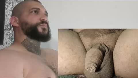 Snapshot of drake_white1 chatting on 10/30/25, 03:41 drake whitee Independent Model online show from 10/30/25, 03:41