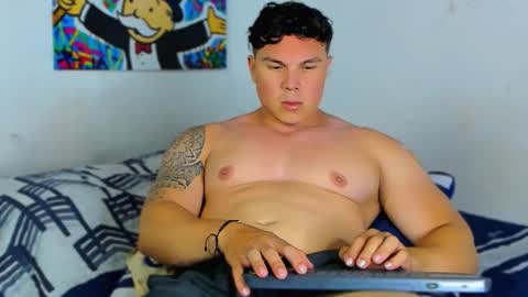 Snapshot of drake_xion1 chatting on 11/11/25, 01:16 drake_xion1 online show from 11/11/25, 01:16