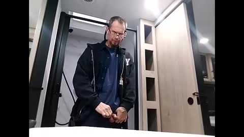 Snapshot of drakefimon chatting on 11/17/25, 08:03 drakefimon online show from 11/17/25, 08:03