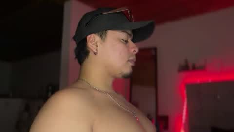 Snapshot of drakenn_ chatting on 02/11/26, 12:15 drakeeee online show from 02/11/26, 12:15