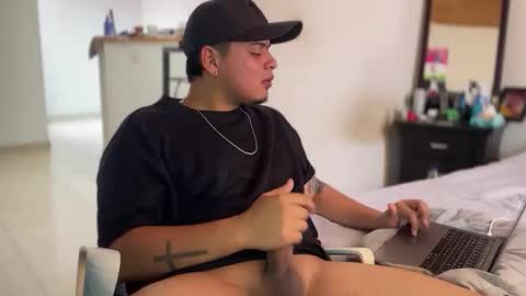 Snapshot of drakenn_ chatting on 03/07/26, 05:21 drakeeee online show from 03/07/26, 05:21