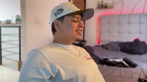 Snapshot of drakenn_ chatting on 03/10/26, 05:07 drakeeee online show from 03/10/26, 05:07