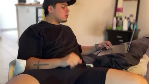 Snapshot of drakenn_ chatting on 03/20/26, 03:06 drakeeee online show from 03/20/26, 03:06