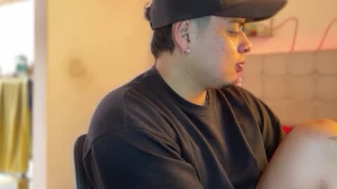 Snapshot of drakenn_ chatting on 03/27/26, 03:23 drakeeee online show from 03/27/26, 03:23