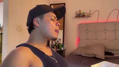 Snapshot of drakenn_ chatting on 04/01/26, 02:03 drakeeee online show from 04/01/26, 02:03