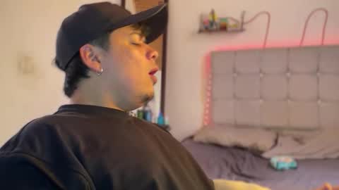 Snapshot of drakenn_ chatting on 04/09/26, 02:00 drakeeee online show from 04/09/26, 02:00