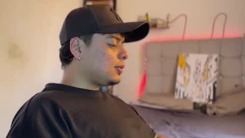 Snapshot of drakenn_ chatting on 04/11/26, 03:16 drakeeee online show from 04/11/26, 03:16