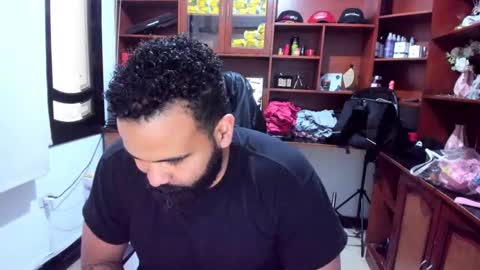 Snapshot of drako_argenti_ chatting on 12/04/24, 03:54 Drako online show from 12/04/24, 03:54