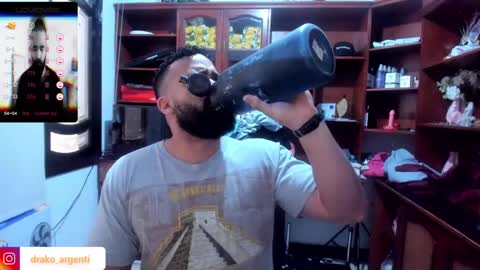 Snapshot of drako_argenti_ chatting on 12/07/24, 03:52 Drako online show from 12/07/24, 03:52