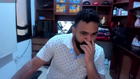 Snapshot of drako_argenti_ chatting on 01/11/25, 12:18 Drako online show from 01/11/25, 12:18