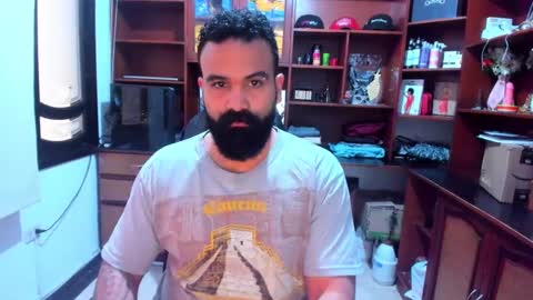 Snapshot of drako_argenti_ chatting on 01/18/25, 12:15 Drako online show from 01/18/25, 12:15