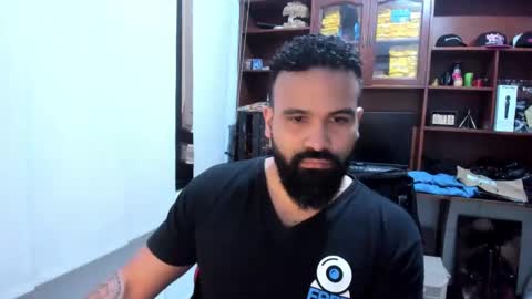 Snapshot of drako_argenti_ chatting on 02/15/25, 08:11 Drako online show from 02/15/25, 08:11